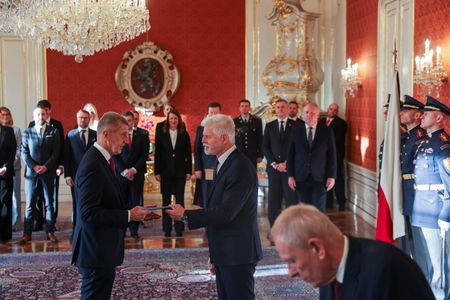 tagreuters.com2025binary_LYNXMPELB80DI-VIEWIMAGE