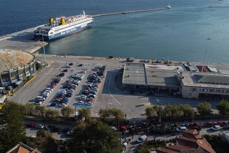 tagreuters.com2025binary_LYNXMPELB80MQ-VIEWIMAGE