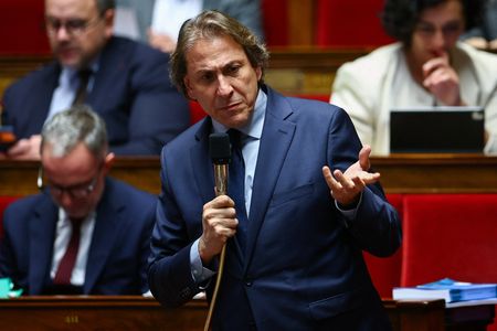 tagreuters.com2025binary_LYNXMPELB812H-VIEWIMAGE