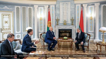 tagreuters.com2025binary_LYNXMPELBC07Y-VIEWIMAGE