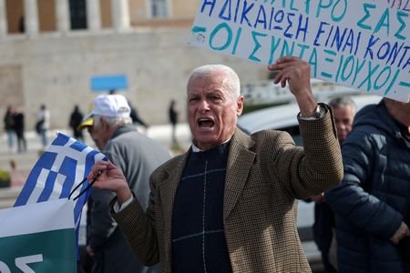 tagreuters.com2025binary_LYNXMPELBF13S-VIEWIMAGE