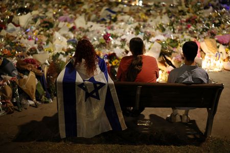 tagreuters.com2025binary_LYNXMPELBF188-VIEWIMAGE