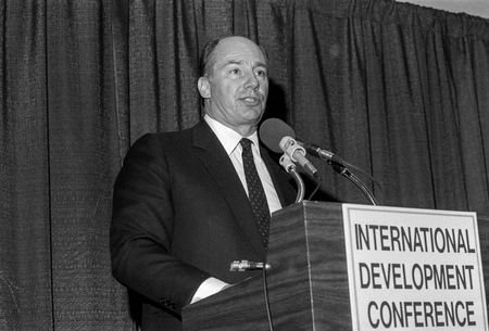 tagreuters.com2025binary_LYNXMPELBI09O-VIEWIMAGE