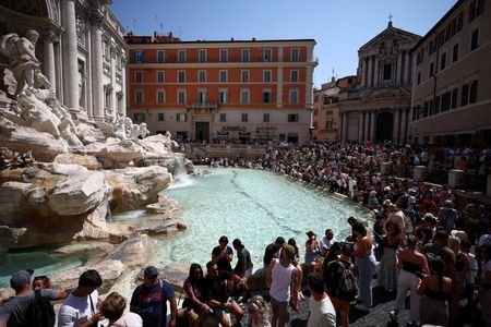 tagreuters.com2025binary_LYNXMPELBI14W-VIEWIMAGE