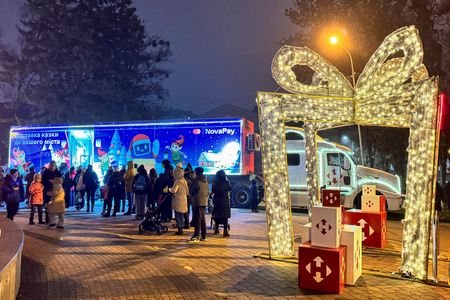 tagreuters.com2025binary_LYNXMPELBL06F-VIEWIMAGE