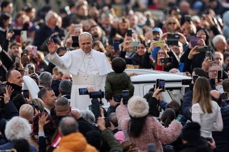 tagreuters.com2025binary_LYNXMPELBL0LI-VIEWIMAGE