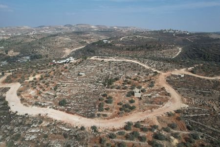 tagreuters.com2025binary_LYNXMPELBN0AR-VIEWIMAGE