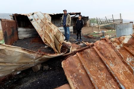 tagreuters.com2025binary_LYNXMPELBN0C2-VIEWIMAGE