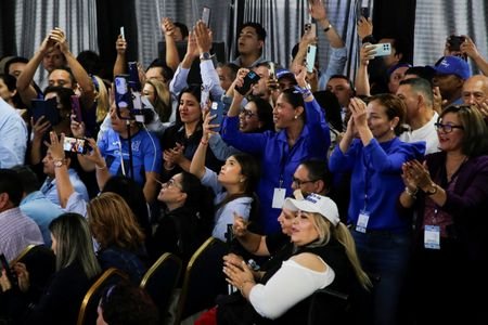 tagreuters.com2025binary_LYNXMPELBN0NO-VIEWIMAGE