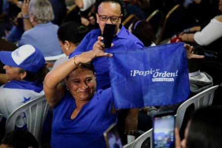 tagreuters.com2025binary_LYNXMPELBN0OC-VIEWIMAGE