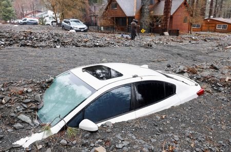 tagreuters.com2025binary_LYNXMPELBP0IA-VIEWIMAGE