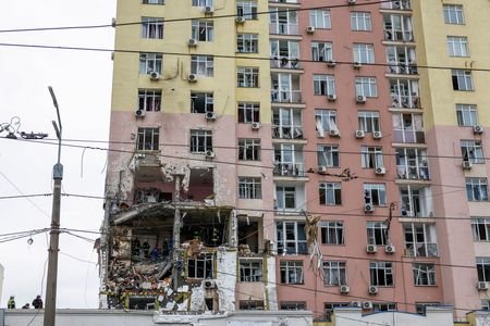 tagreuters.com2025binary_LYNXMPELBQ08N-VIEWIMAGE