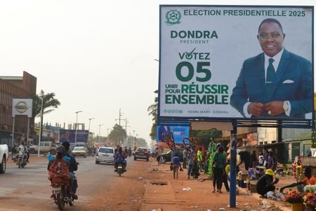 tagreuters.com2025binary_LYNXMPELBR00C-VIEWIMAGE