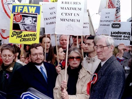 tagreuters.com2025binary_LYNXMPELBR04G-VIEWIMAGE