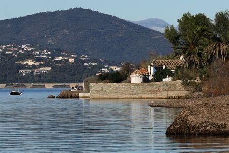 tagreuters.com2025binary_LYNXMPELBR05N-VIEWIMAGE