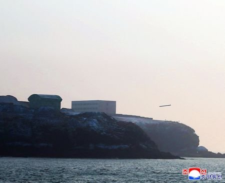 tagreuters.com2025binary_LYNXMPELBR0B8-VIEWIMAGE