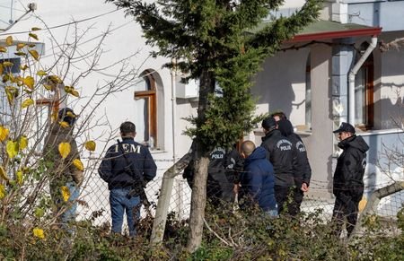 tagreuters.com2025binary_LYNXMPELBT05Y-VIEWIMAGE