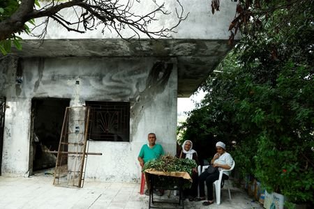 tagreuters.com2025binary_LYNXMPELBT07Q-VIEWIMAGE