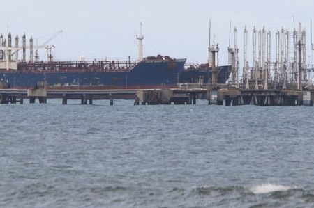 Oil tankers anchored near Puerto Cabello