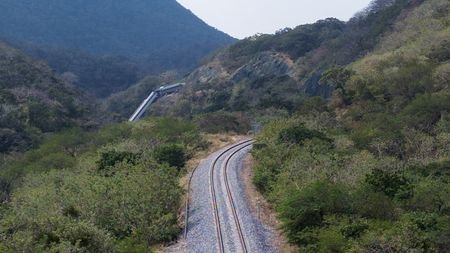 tagreuters.com2025binary_LYNXMPELBT0RK-VIEWIMAGE