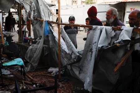 tagreuters.com2025binary_LYNXNPEL360A1-VIEWIMAGE