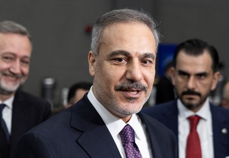 tagreuters.com2025binary_LYNXNPEL4P09A-VIEWIMAGE