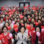 Political spouses on South Korea election campaign trail