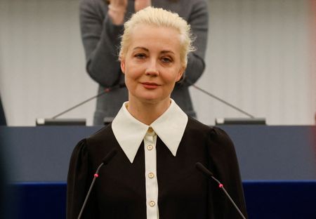 tagreuters.com2025binary_LYNXNPEL8G0A2-VIEWIMAGE