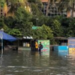 Heavy rainfalls cause waterlogging in Kolkata