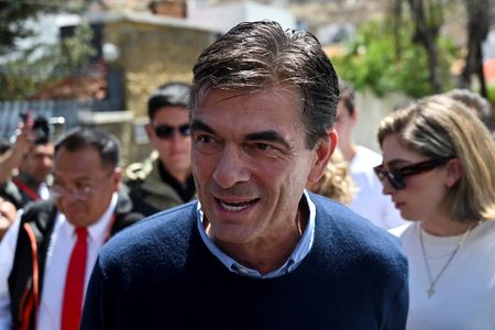 tagreuters.com2025binary_LYNXNPEL9J02A-VIEWIMAGE