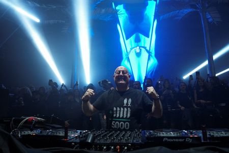 tagreuters.com2026binary_LYNXMPEM0C0HE-VIEWIMAGE