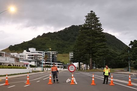 tagreuters.com2026binary_LYNXMPEM0L1HJ-VIEWIMAGE