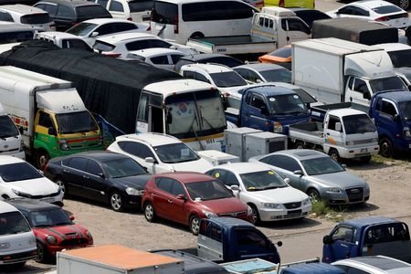 tagreuters.com2026binary_LYNXMPEM0Q05O-VIEWIMAGE