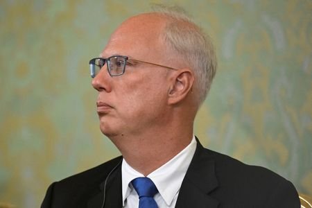 Russian President Putin meets with Emirati President Sheikh Mohamed bin