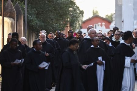 tagreuters.com2026binary_LYNXMPEM1H100-VIEWIMAGE