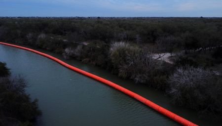 tagreuters.com2026binary_LYNXMPEM1M0LQ-VIEWIMAGE