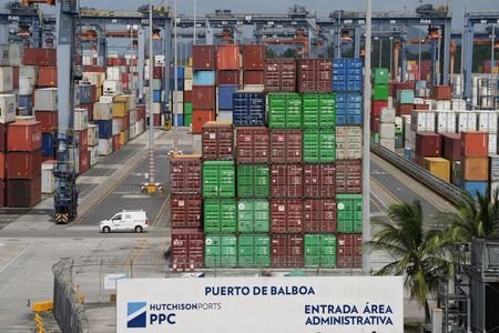 tagreuters.com2026binary_LYNXMPEM1M0YG-VIEWIMAGE