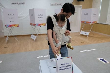 tagreuters.com2026binary_LYNXMPEM1O04D-VIEWIMAGE