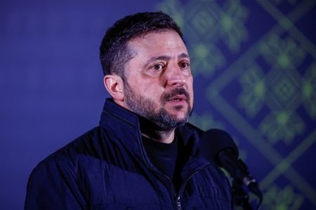 Ukrainian President Zelenskiy shares iftar with Ukrainian Muslim soldiers in