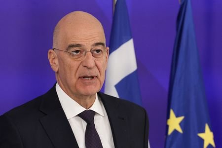 Israel and Greek defence ministers discuss cooperation in Athens