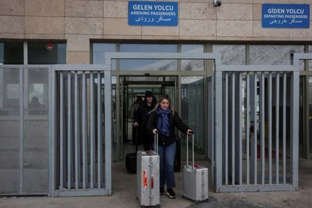 tagreuters.com2026binary_LYNXMPEM290FL-VIEWIMAGE