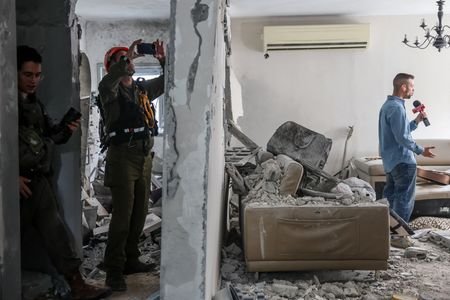 tagreuters.com2026binary_LYNXMPEM2F0MQ-VIEWIMAGE