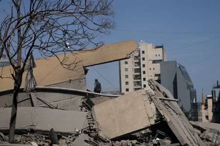 tagreuters.com2026binary_LYNXMPEM2H0KB-VIEWIMAGE