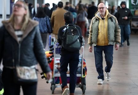 tagreuters.com2026binary_LYNXMPEM2H0PP-VIEWIMAGE