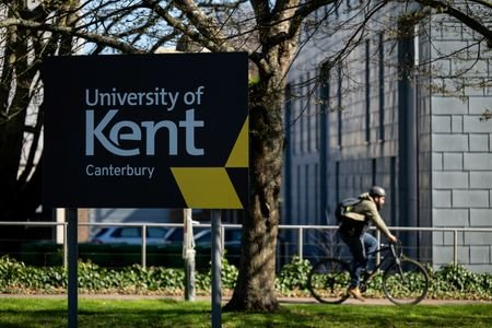 tagreuters.com2026binary_LYNXMPEM2H0TX-VIEWIMAGE