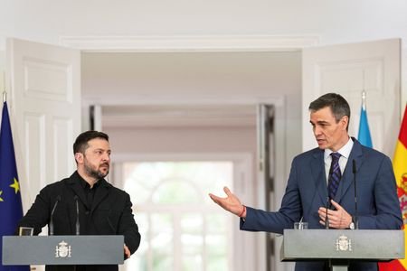 tagreuters.com2026binary_LYNXMPEM2H0WT-VIEWIMAGE