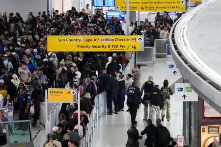 tagreuters.com2026binary_LYNXMPEM2M0X9-VIEWIMAGE