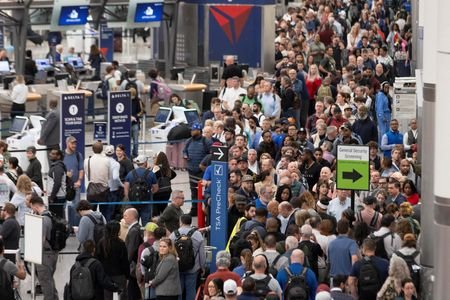 tagreuters.com2026binary_LYNXMPEM2M0XC-VIEWIMAGE