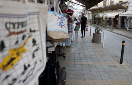 tagreuters.com2026binary_LYNXMPEM2P0N1-VIEWIMAGE