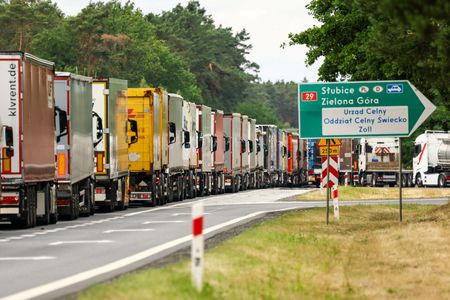 Poland imposes checks on German and Lithuanian borders amid migration